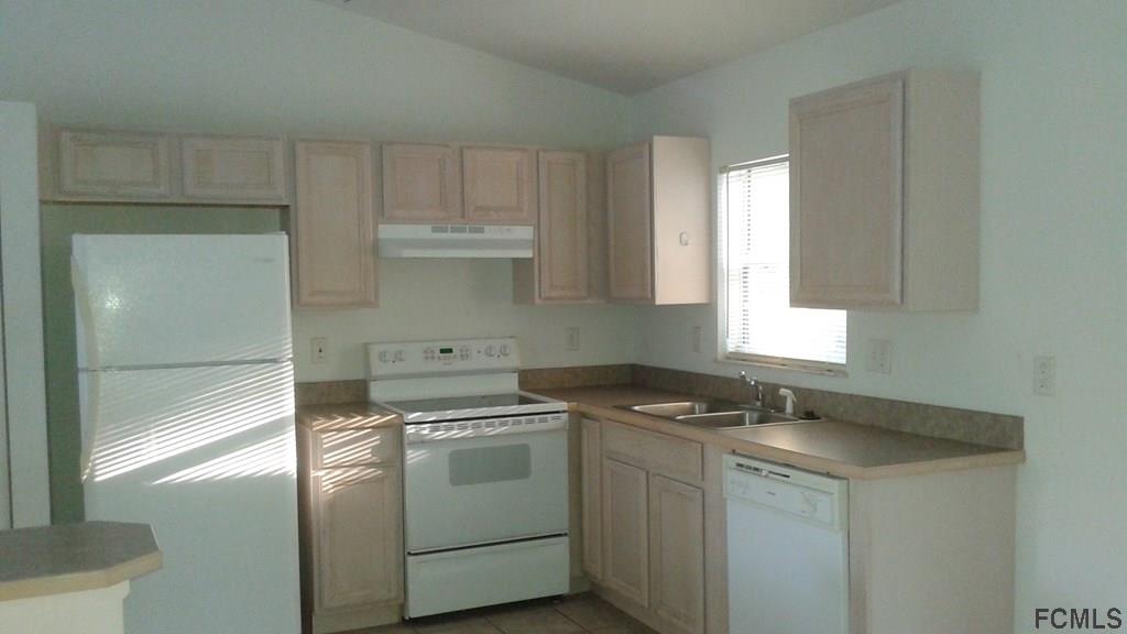 15 Reston Place Palm Coast, FL 32164 - Photo 3 of 5 Gallery Image 3