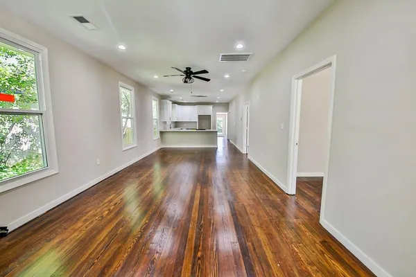 $2,500 | 2029 Felix Avenue, Memphis, TN 38104