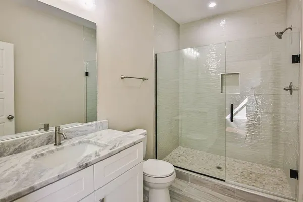 $2,500 | 2029 Felix Avenue, Memphis, TN 38104