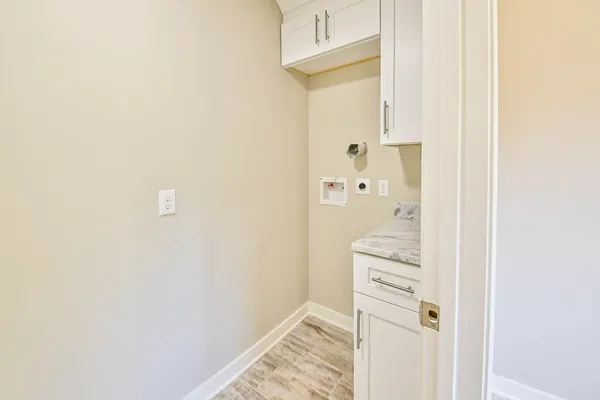 $2,500 | 2029 Felix Avenue, Memphis, TN 38104