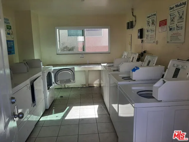 $400,000 | 719 North Eucalyptus Avenue, Unit 6C, Inglewood, CA 90302