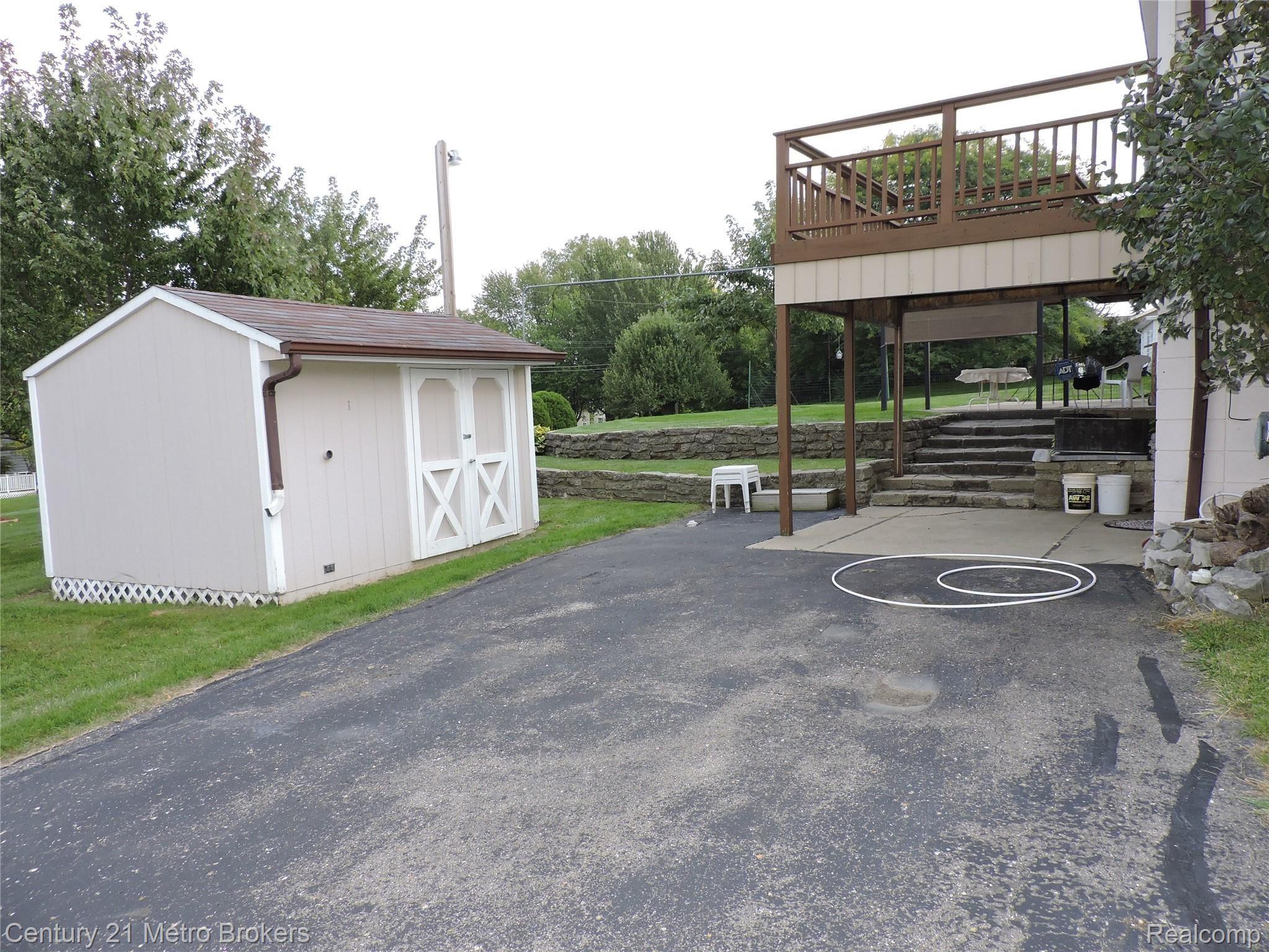 4110 Beecher Road Flint, MI 48532 - Photo 45 of 55 DSCN9612.JPG