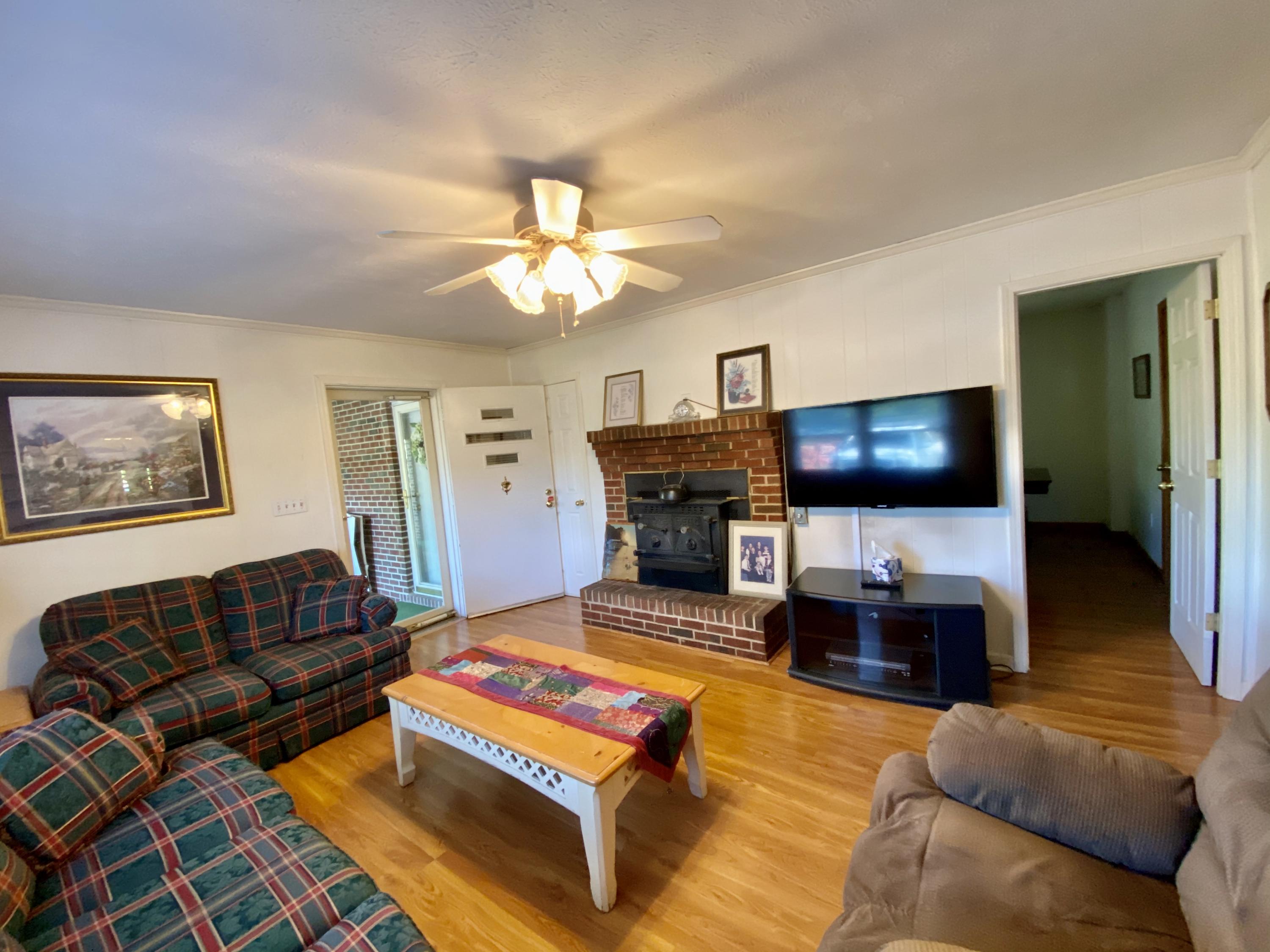 178 Snead Avenue Rockingham, NC 28379 - Photo 8 of 22 IMG_1878 2
