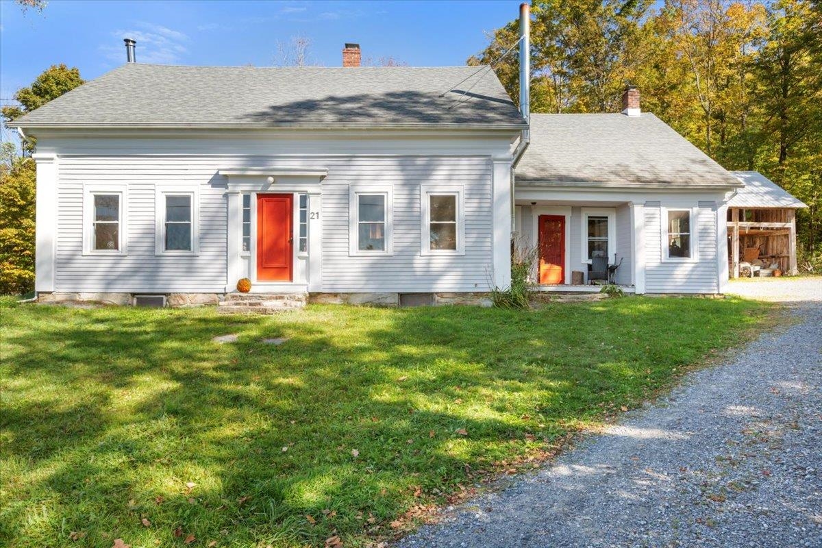 21 County Road Pownal, VT 05261 - Photo 2 of 43