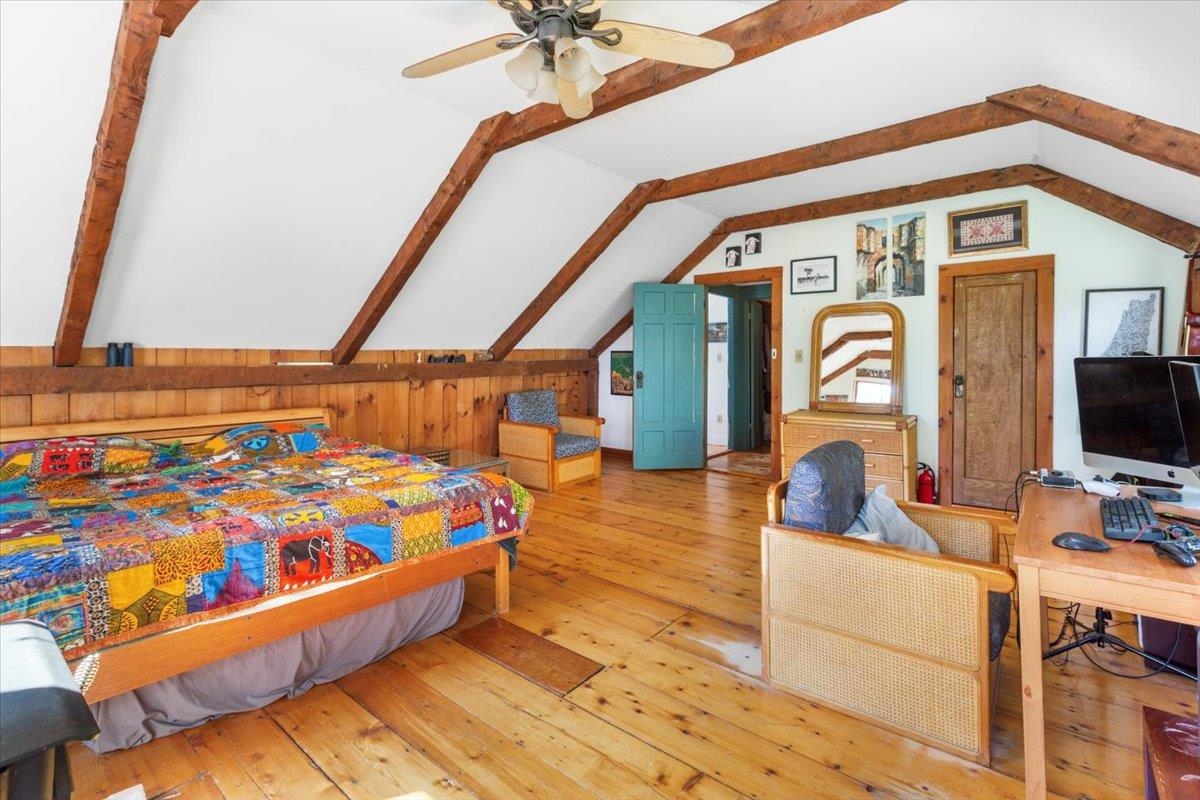 21 County Road Pownal, VT 05261 - Photo 32 of 43