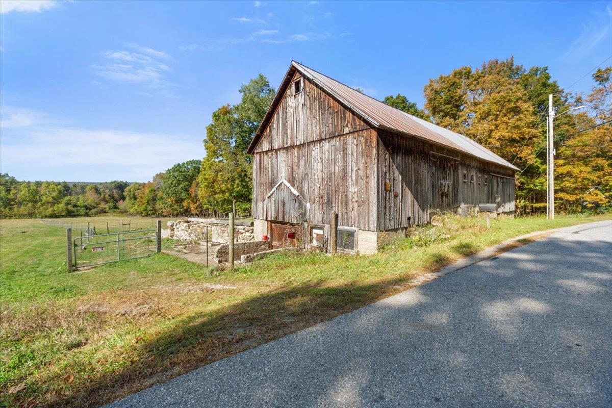 21 County Road Pownal, VT 05261 - Photo 37 of 43