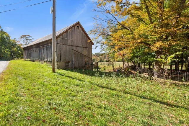 $450,000 | 21 County Road, Pownal, VT 05261
