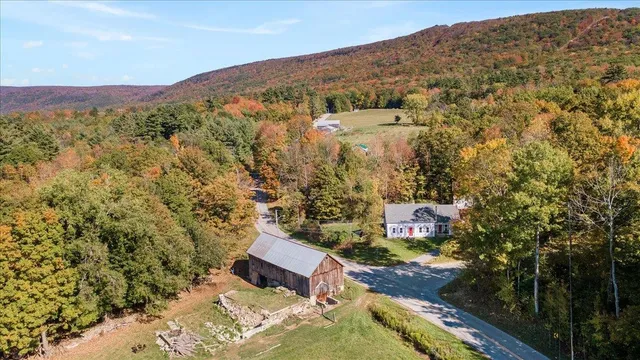 $450,000 | 21 County Road, Pownal, VT 05261