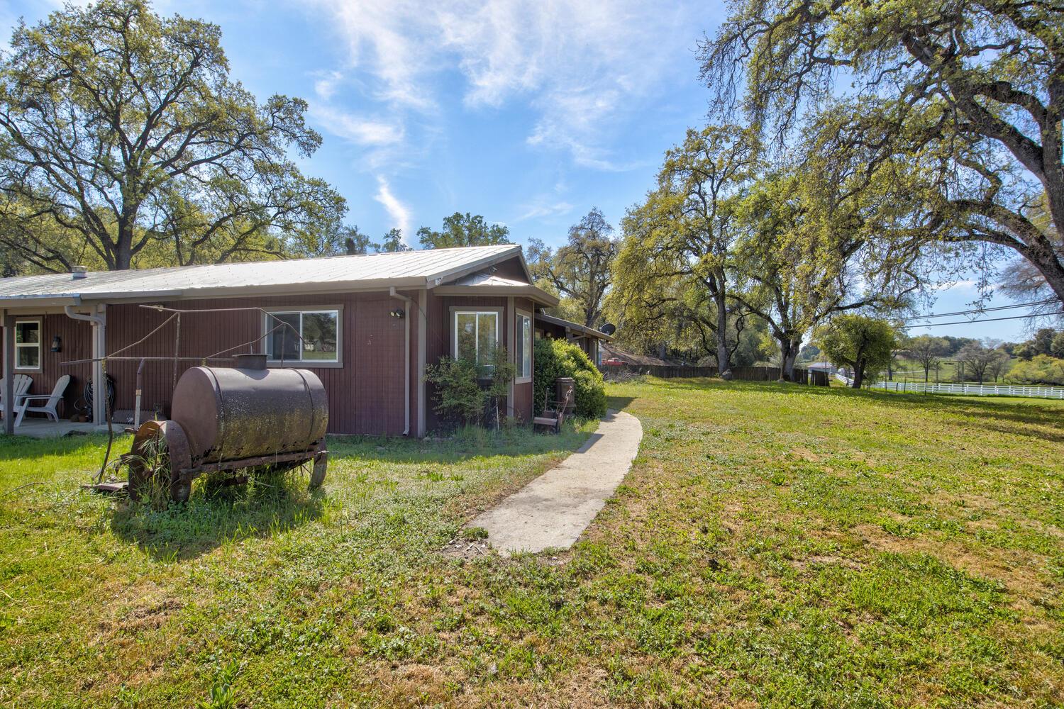 20991 Jamestown Road Sonora, CA 95370 - Photo 3 of 68