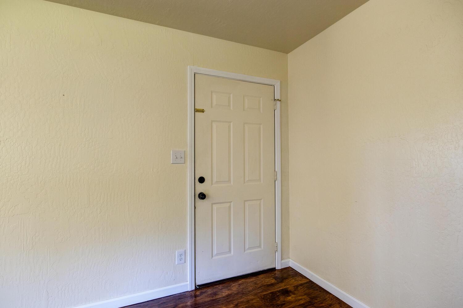 20991 Jamestown Road Sonora, CA 95370 - Photo 5 of 68