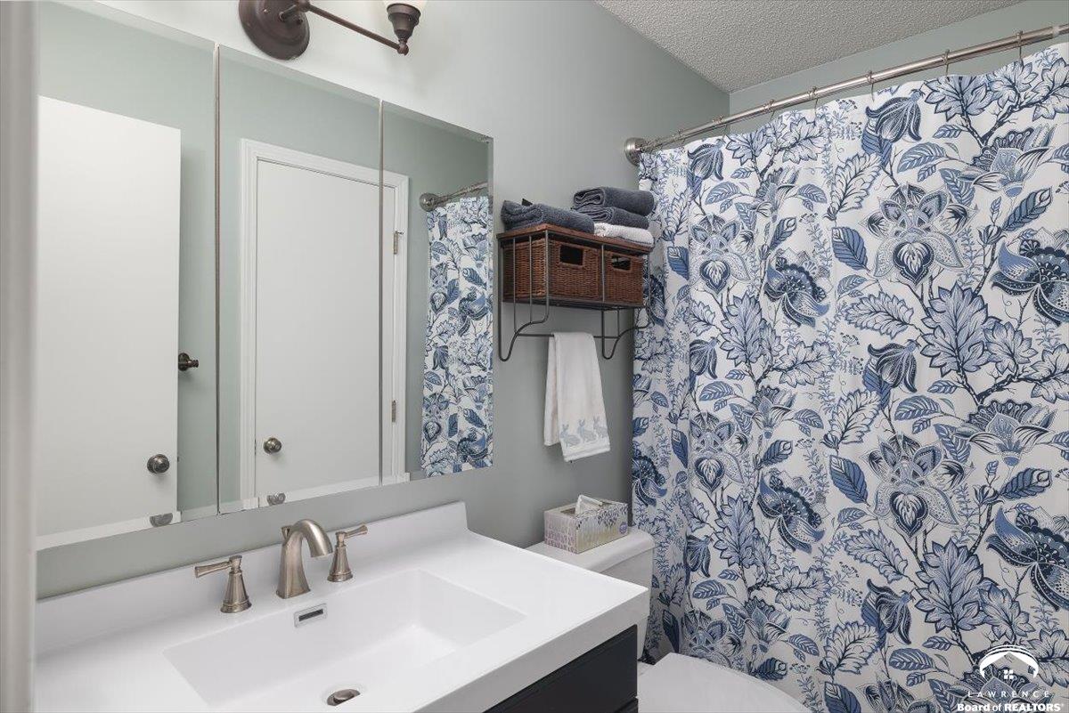 1029 Eldridge Street Lawrence, KS 66049 - Photo 18 of 27