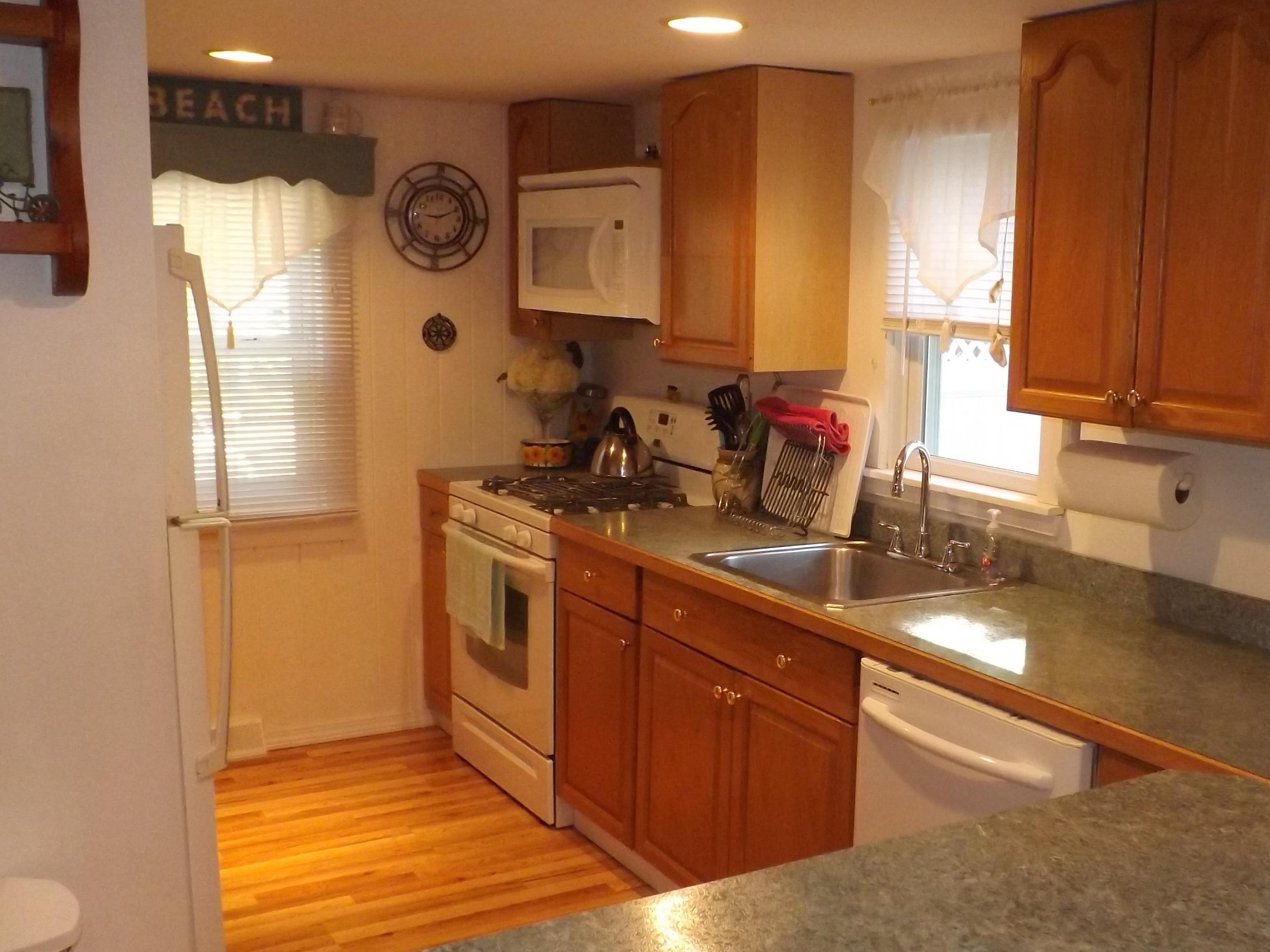 90 Earle Road West Harwich, MA 02671 - Photo 5 of 18 DSCF3510 (2)
