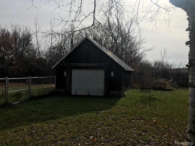 3281 Reid Road Swartz Creek, MI 48473 - Photo 8 of 30 IMG_3006.jpg