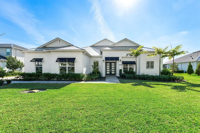 $2,985,000 | 20076 Southeast Bridgewater Drive, Jupiter, FL 33458