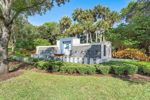 $2,985,000 | 20076 Southeast Bridgewater Drive, Jupiter, FL 33458