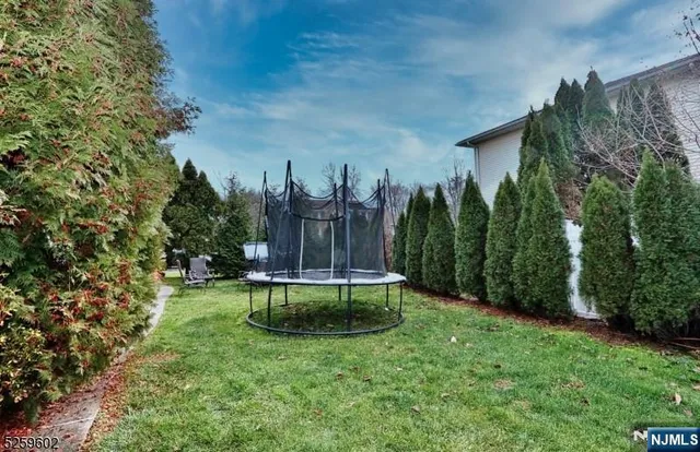 $849,000 | 8 Winfield Court, Fairfield, NJ 07004