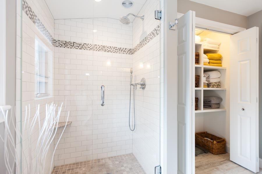 11 Cotuit Cove Road Cotuit, MA 02635 - Photo 24 of 35 a bathroom with a tub and shower