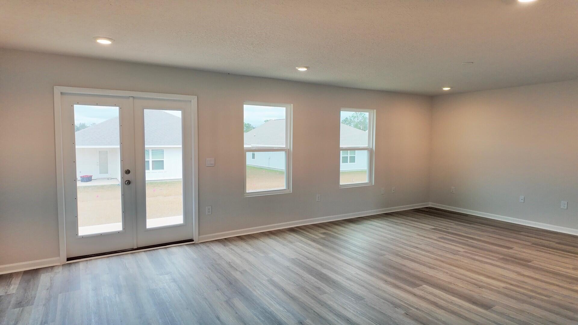 4405 Marine Loop Crestview, FL 32539 - Photo 13 of 36 Model Home Photos
