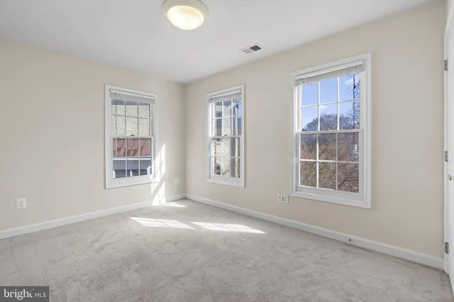 $979,000 | 8882 Ashgrove House Lane, Vienna, VA 22182