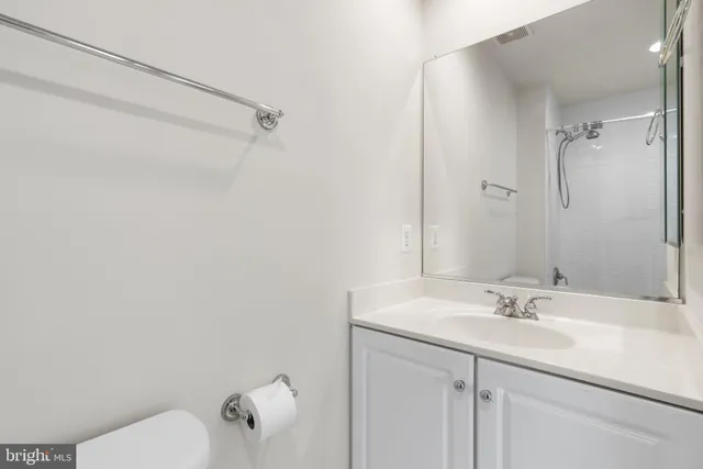 $979,000 | 8882 Ashgrove House Lane, Vienna, VA 22182