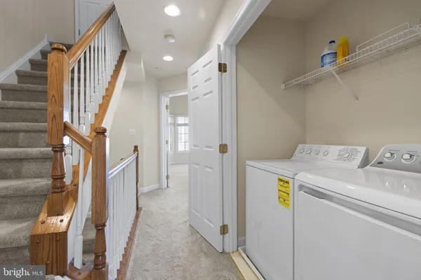 $949,900 | 8882 Ashgrove House Lane, Vienna, VA 22182