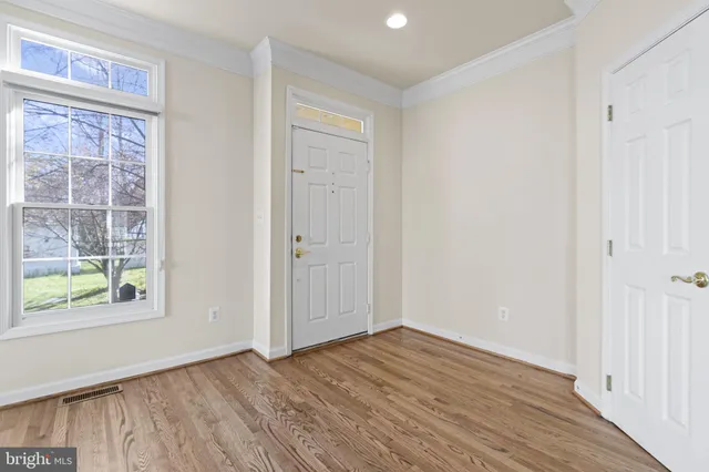 $979,000 | 8882 Ashgrove House Lane, Vienna, VA 22182