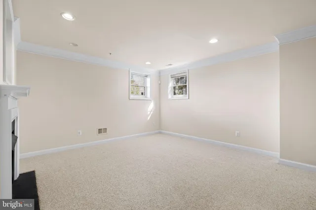 $979,000 | 8882 Ashgrove House Lane, Vienna, VA 22182