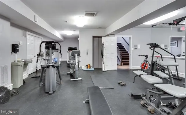 $979,000 | 8882 Ashgrove House Lane, Vienna, VA 22182