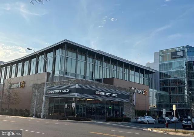 $979,000 | 8882 Ashgrove House Lane, Vienna, VA 22182