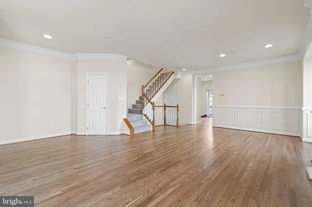 $979,000 | 8882 Ashgrove House Lane, Vienna, VA 22182