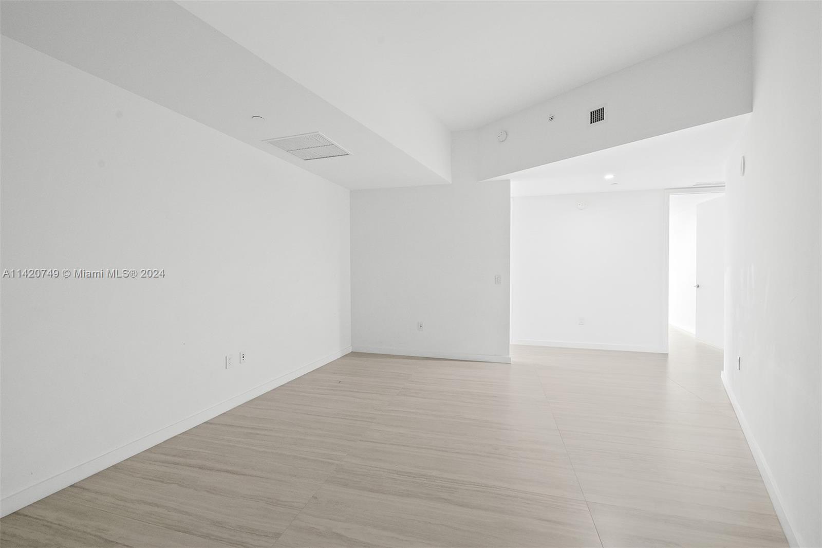 Park West Miami, FL 33132 - Photo 46 of 88 a view of an empty room