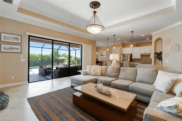 $1,199,999 | 28564 Longford Court, Bonita Springs, FL 34135