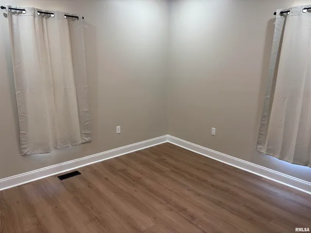 $129,900 | 312 West Sycamore Street, Carbondale, IL 62901