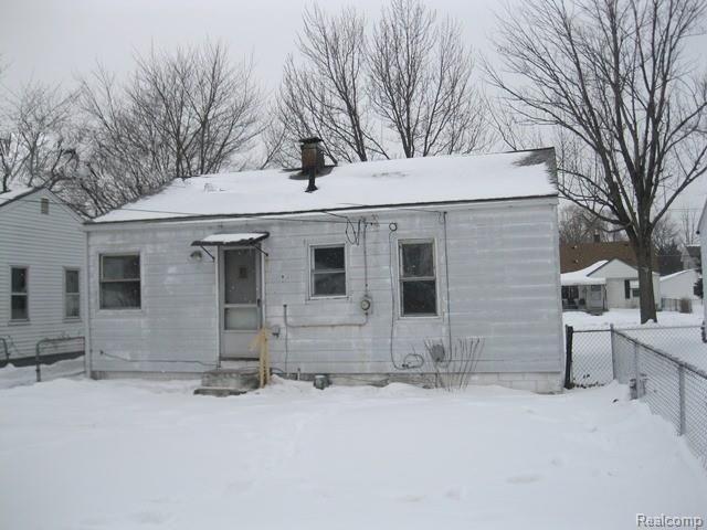21432 Waltham Road Warren, MI 48089 - Photo 18 of 19 261-948638 BACK (2).jpg