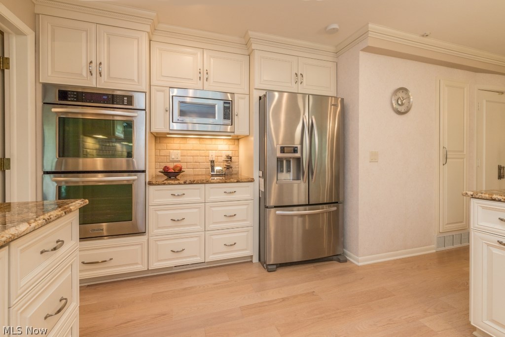 31300 South Woodland Road Pepper Pike, OH 44124 - Photo 10 of 34