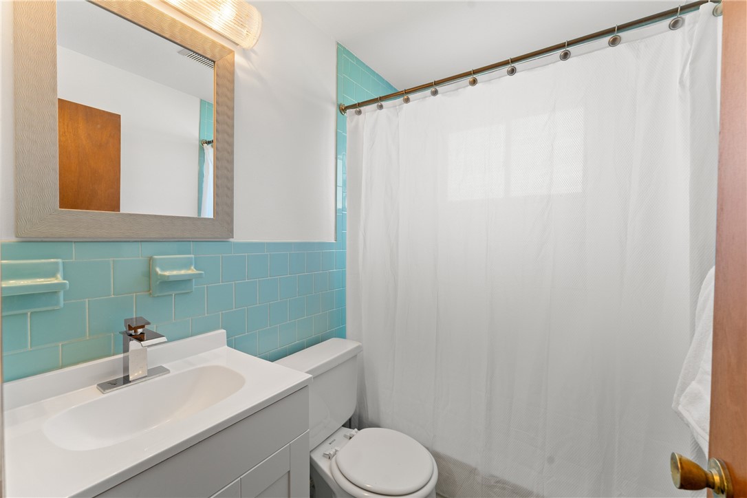 68 Canario Drive Warren, RI 02885 - Photo 23 of 40