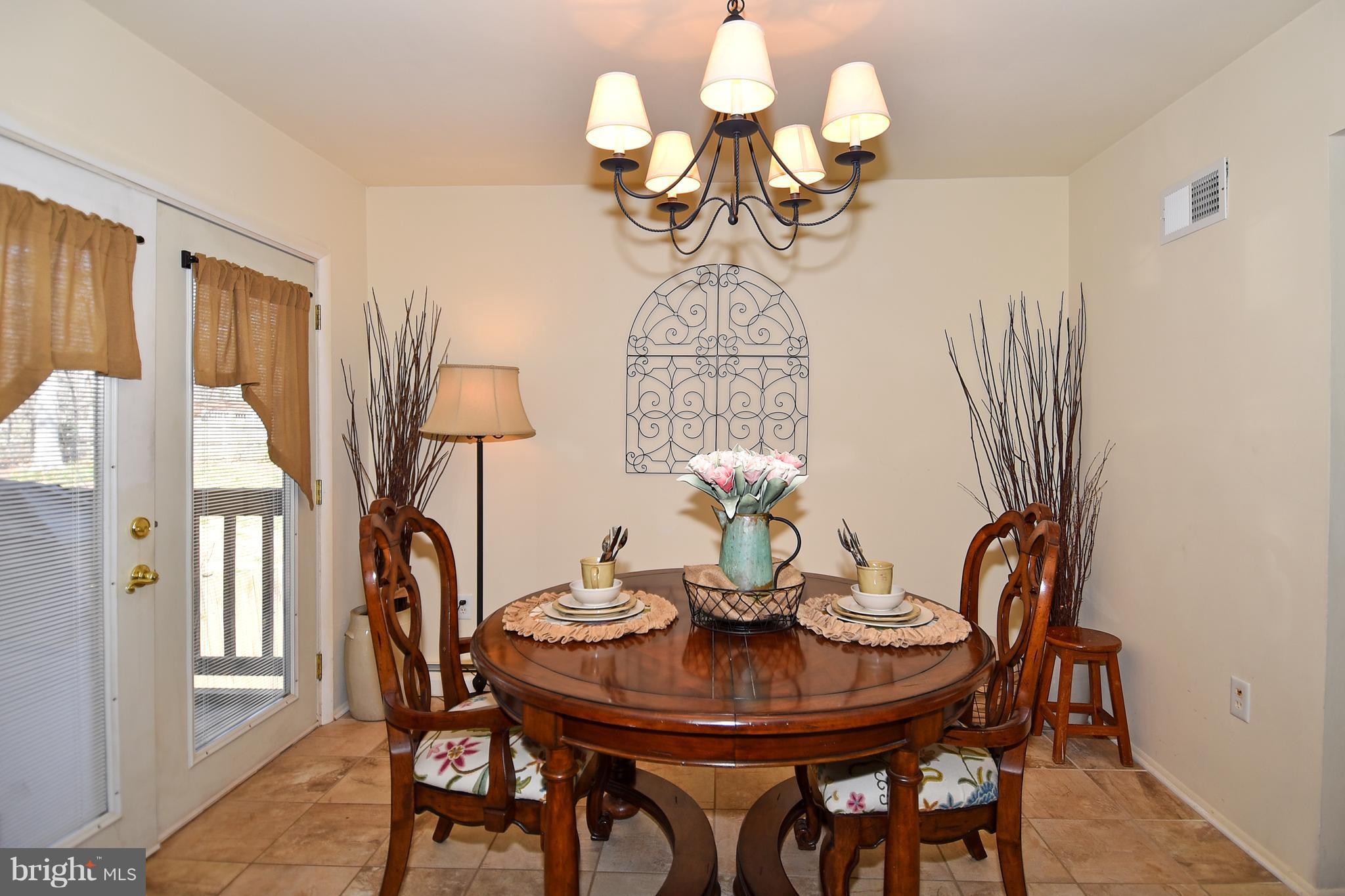 13506 Delaney Road Woodbridge, VA 22193 - Photo 14 of 30 Dining Room