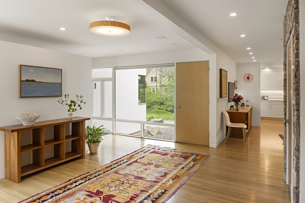 607 Main Street Concord, MA 01742 - Photo 14 of 39