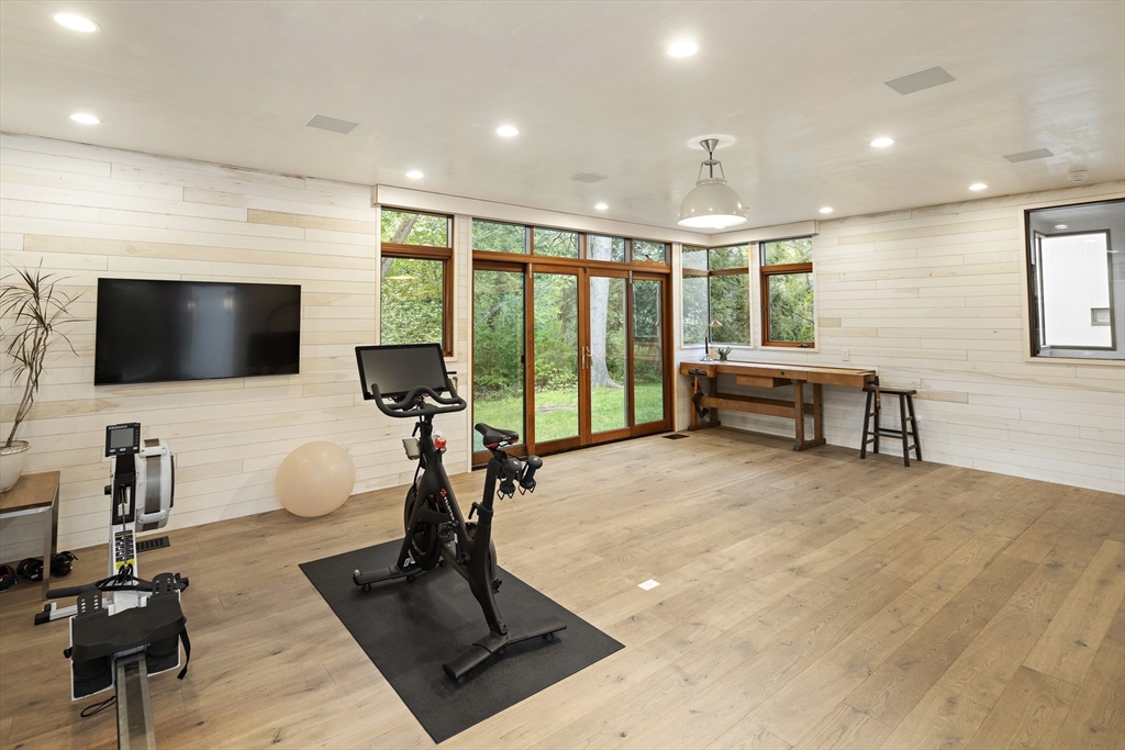 607 Main Street Concord, MA 01742 - Photo 16 of 39