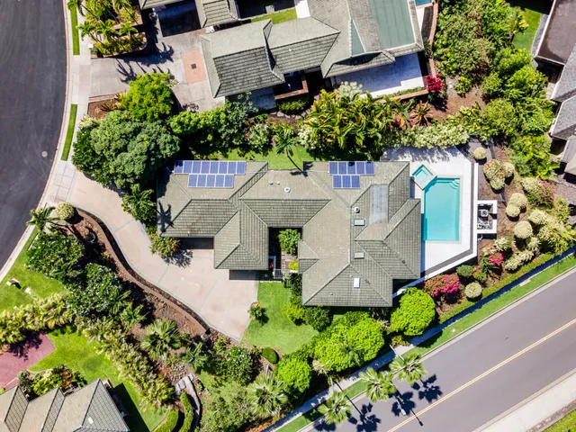 a view of a entryway door of the house