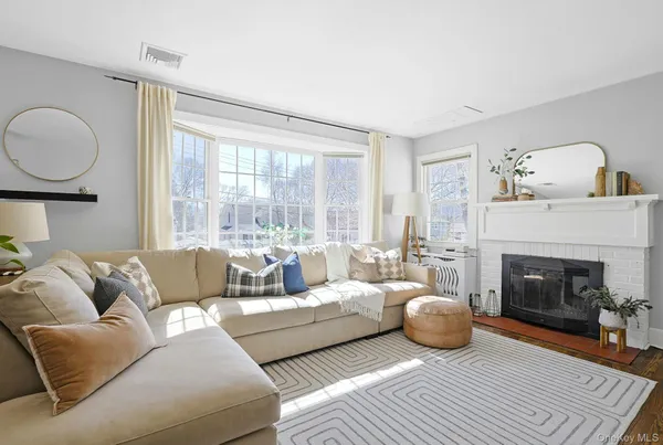 $749,888 | 4 Ward Street, Suffern, NY 10901