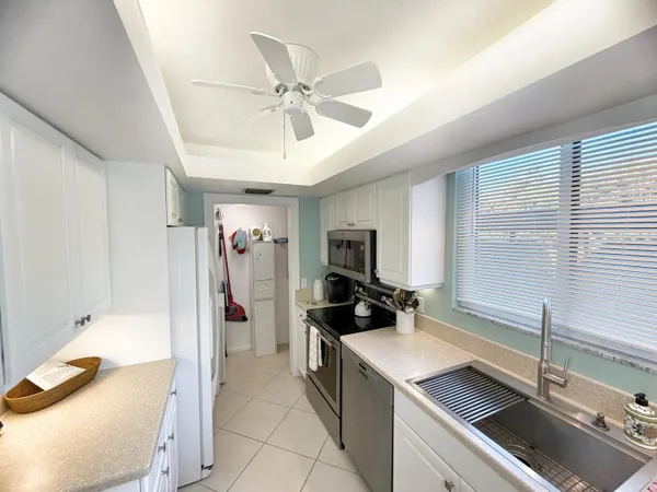 $2,500 | 3492 Northeast Causeway Boulevard, Unit 101, Jensen Beach, FL 34957