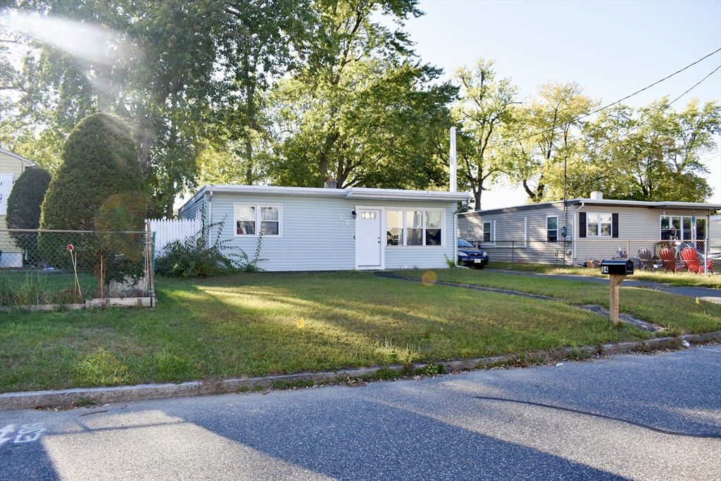 34 Wallace Street Springfield, MA 01119 - Photo 6 of 23