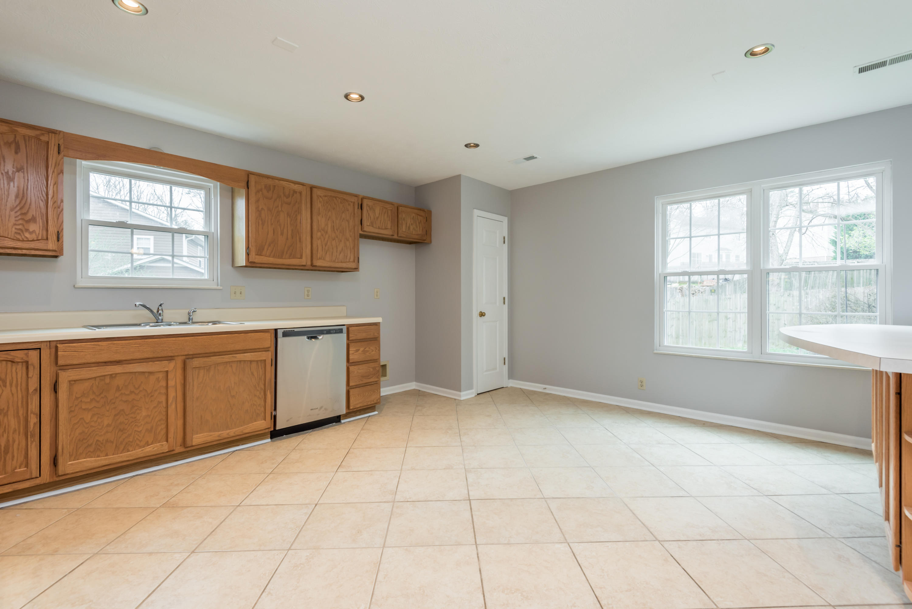 1701 Cheney Road Knoxville, TN 37922 - Photo 8 of 35 Kitchen