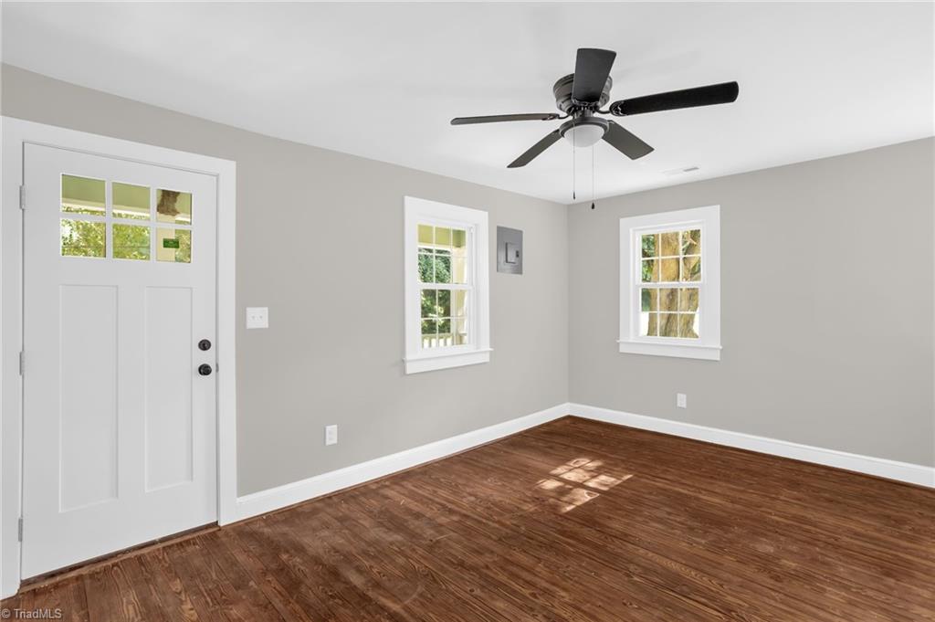 319 Valley Road Asheboro, NC 27203 - Photo 5 of 30 Gallery Image 5
