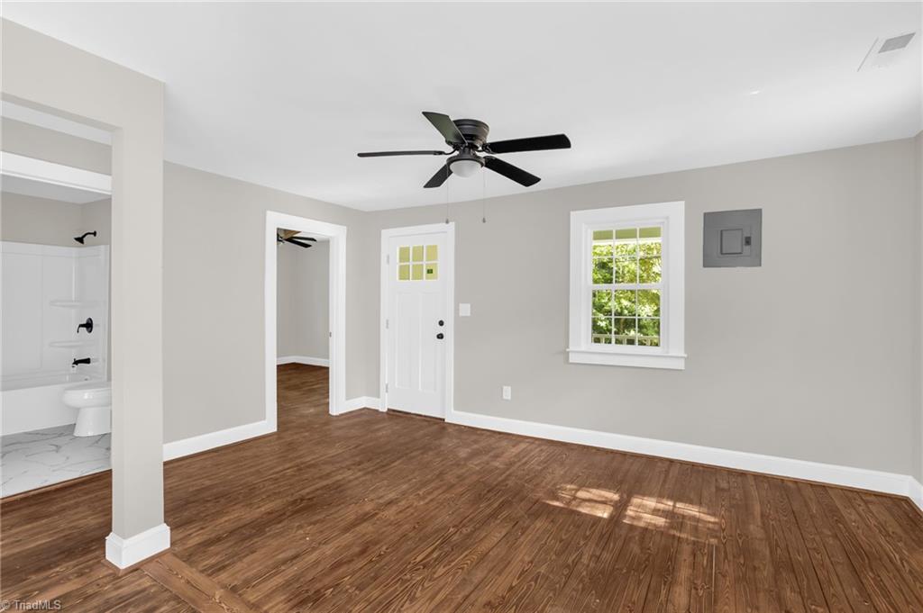 319 Valley Road Asheboro, NC 27203 - Photo 6 of 30 Gallery Image 6