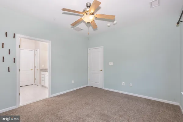 $330,000 | 154 Saddletop Drive, Unit 355, Taneytown, MD 21787
