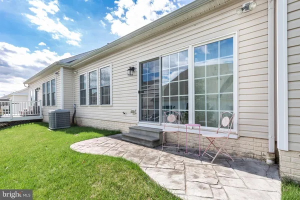 $330,000 | 154 Saddletop Drive, Unit 355, Taneytown, MD 21787