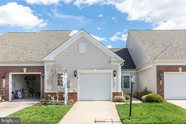 $330,000 | 154 Saddletop Drive, Unit 355, Taneytown, MD 21787