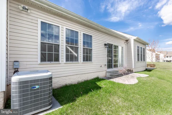 $330,000 | 154 Saddletop Drive, Unit 355, Taneytown, MD 21787